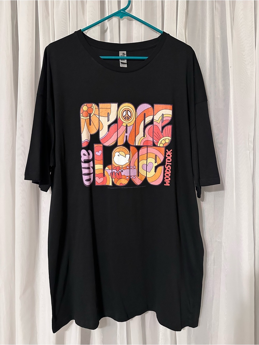 Woodstock Graphic Tee Peace Love Design Size 2X